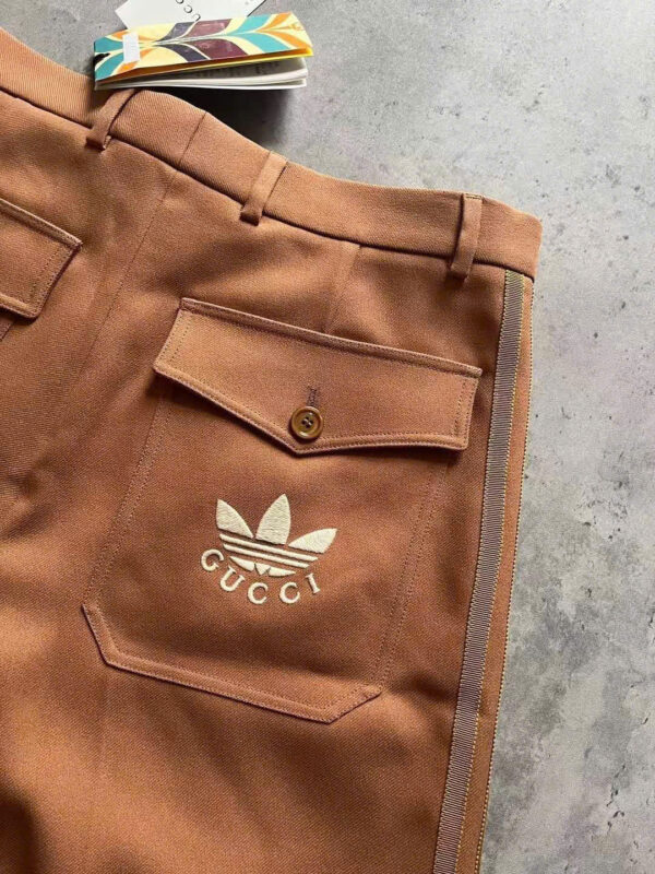 Quần short GUCCI X ADIDAS 027622