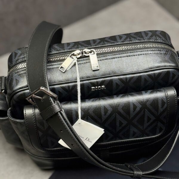 Túi đeo chéo DIOR 027591