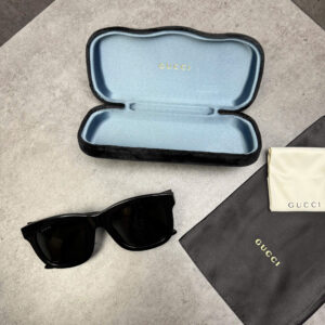 Kính GUCCI 027574