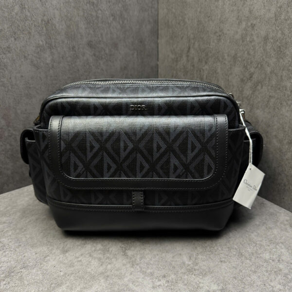 Túi đeo chéo DIOR 027591