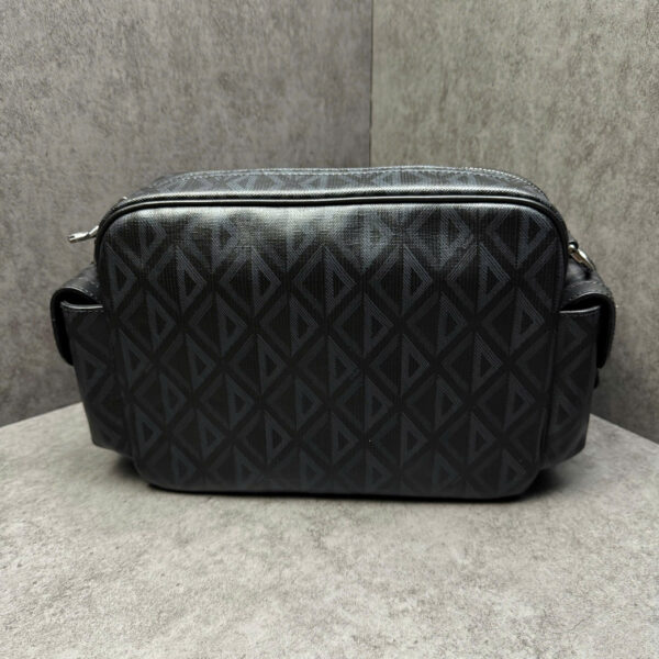 Túi đeo chéo DIOR 027591
