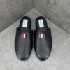 Sục THOM BROWNE
