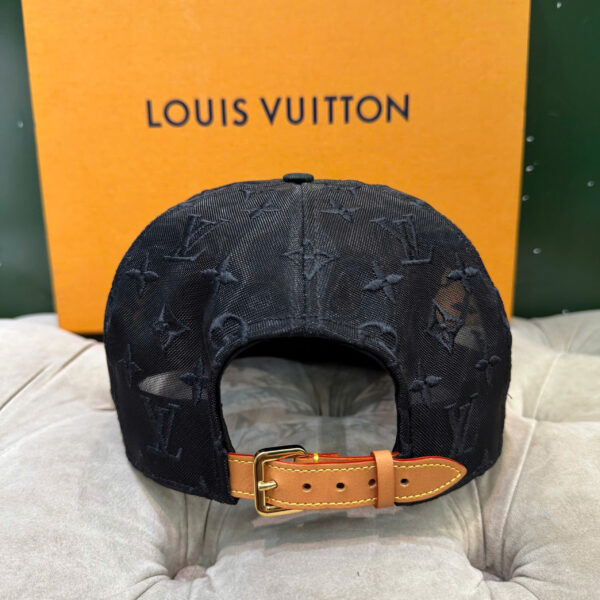 Mũ LV 027789