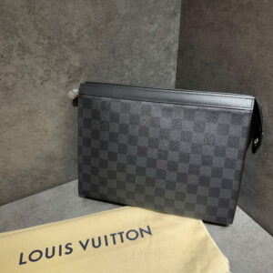 Clutch LV