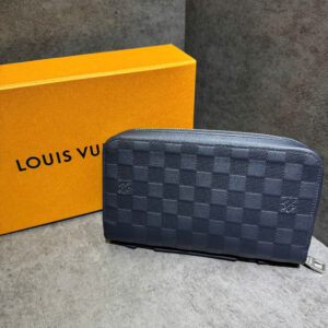 Clutch LV