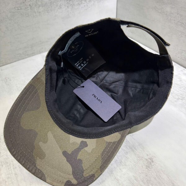 Mũ Prada