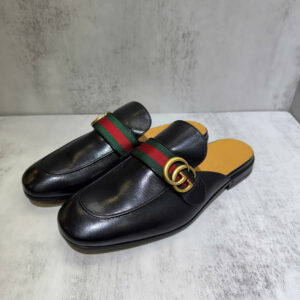 Sục GUCCI