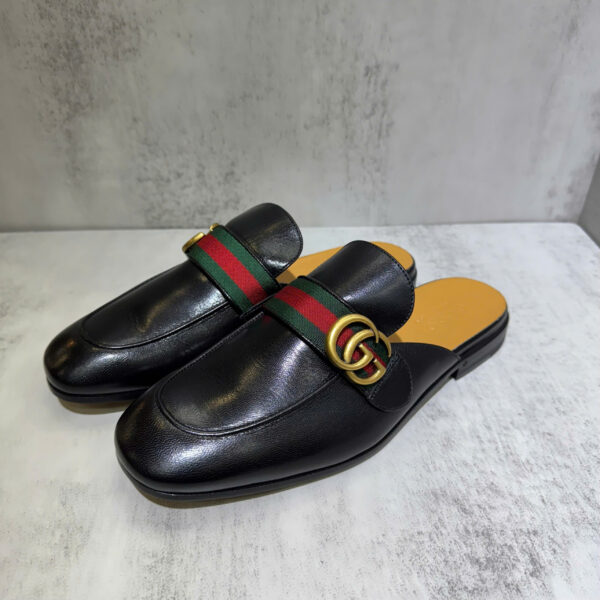 Sục GUCCI