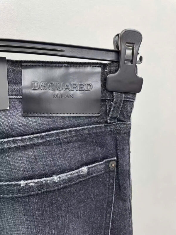 Quần jean DSQUARED2