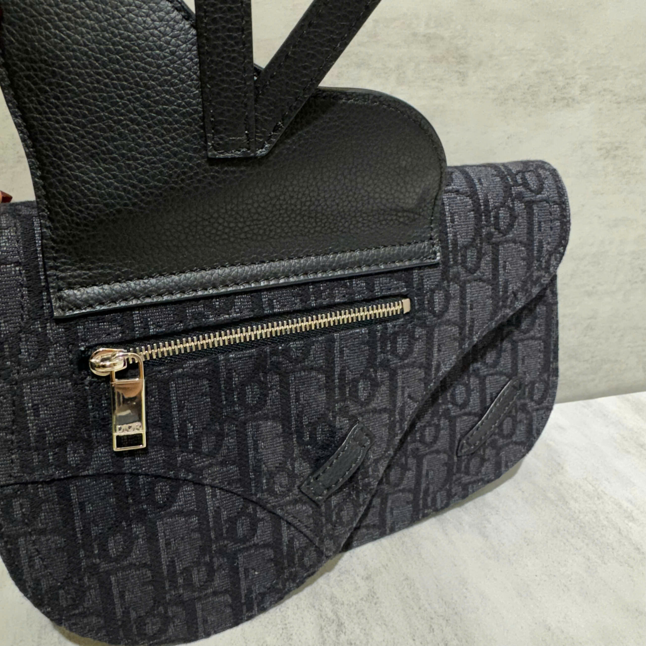 Túi đeo chéo DIOR Túi đeo chéo DIOR