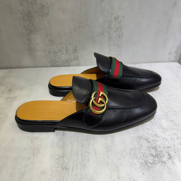 Sục GUCCI