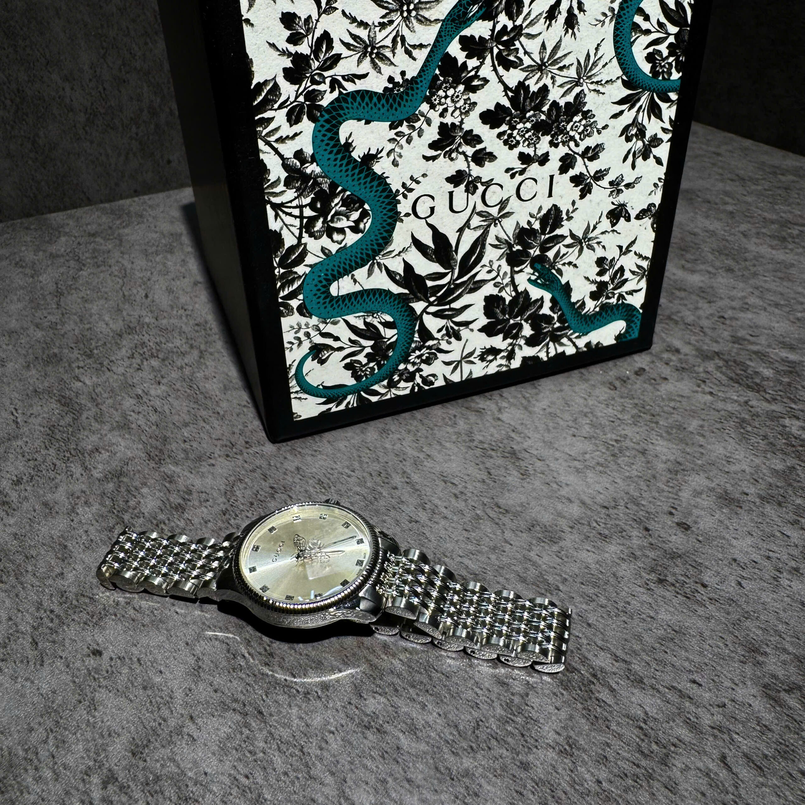 Đồng hồ GUCCI Đồng hồ GUCCI