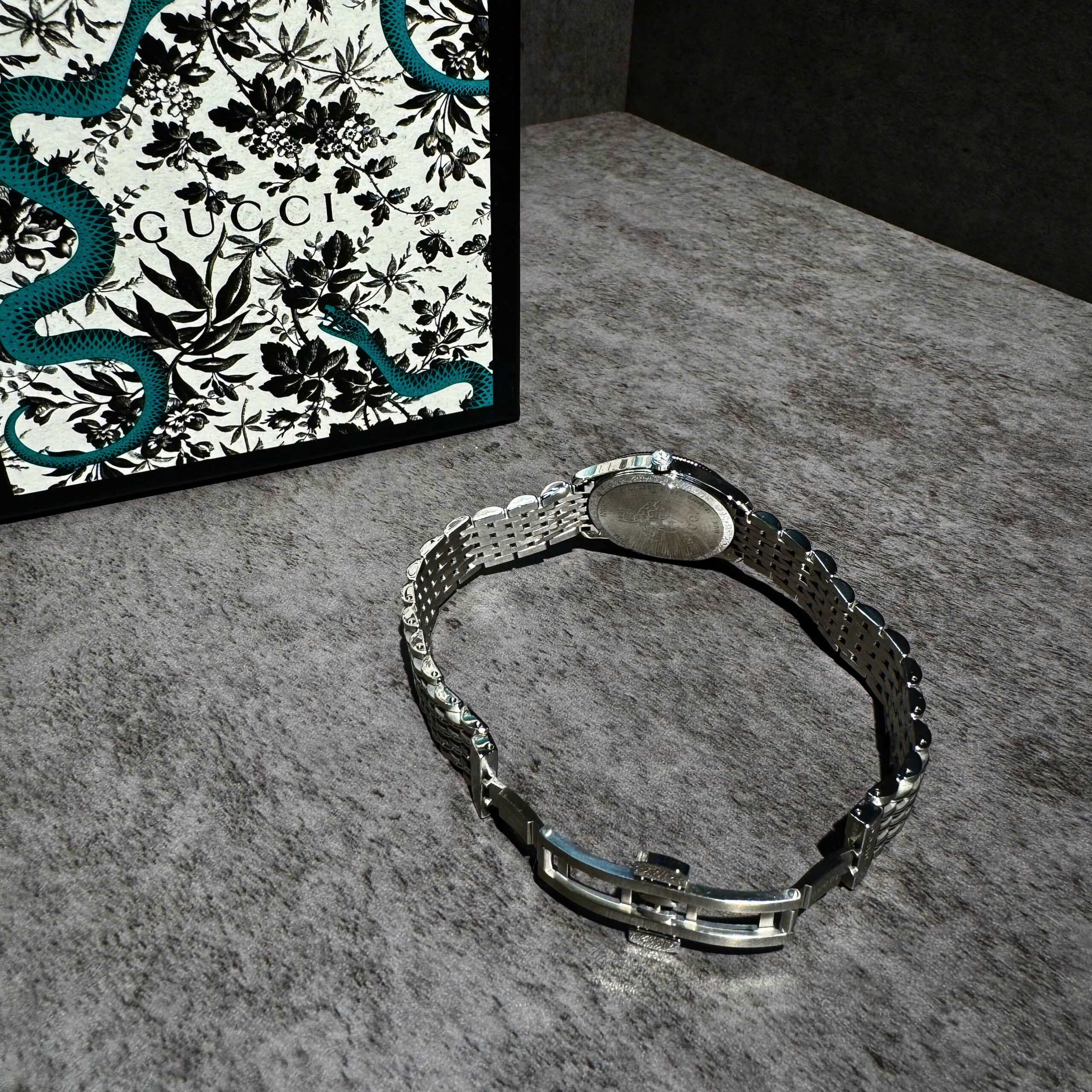 Đồng hồ GUCCI Đồng hồ GUCCI