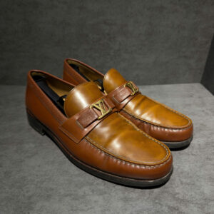 Giầy loafer LV