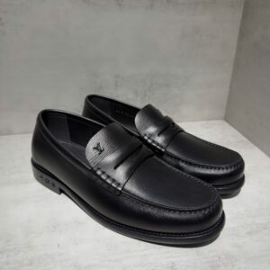 Giầy loafer LV