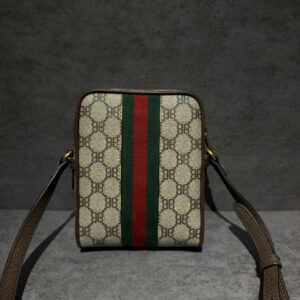 Mạnh Đỏ Authentic – Hàng Hiệu Uy Tín Chính Hãng