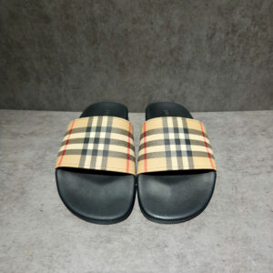 Alternative view of Dép BBR